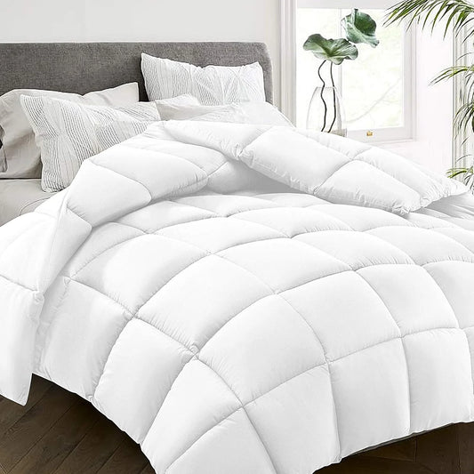 Luxurious All-Season Microfiber Quilt (Twin/Queen/King) – Lightweight, Breathable & Stain-Resistant Bed Comforter