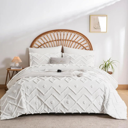 Tufted Boho Comforter Set – Farmhouse Shabby Chic Embroidered Jacquard Bedding (Queen/King)