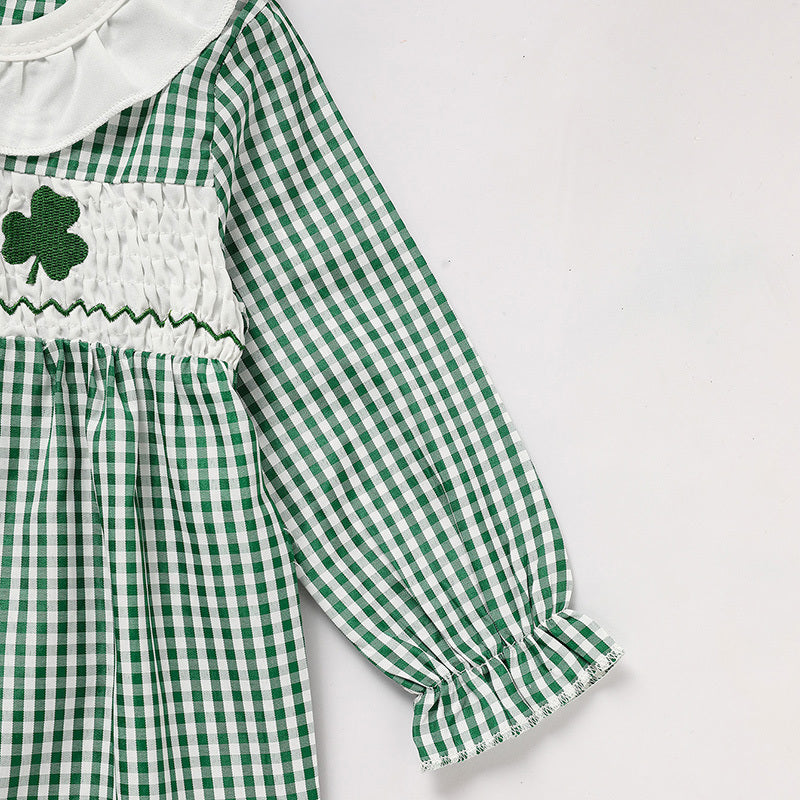 Newborn Baby Girl Long Sleeve Bodysuit – Green Plaid Clover Print One-Piece Outfit