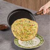 Wangyuanji 7.9‑Inch Cast‑Iron Pizza & Pancake Pan – Uncoated Skillet with Wooden Handle, Indoor & Outdoor Use