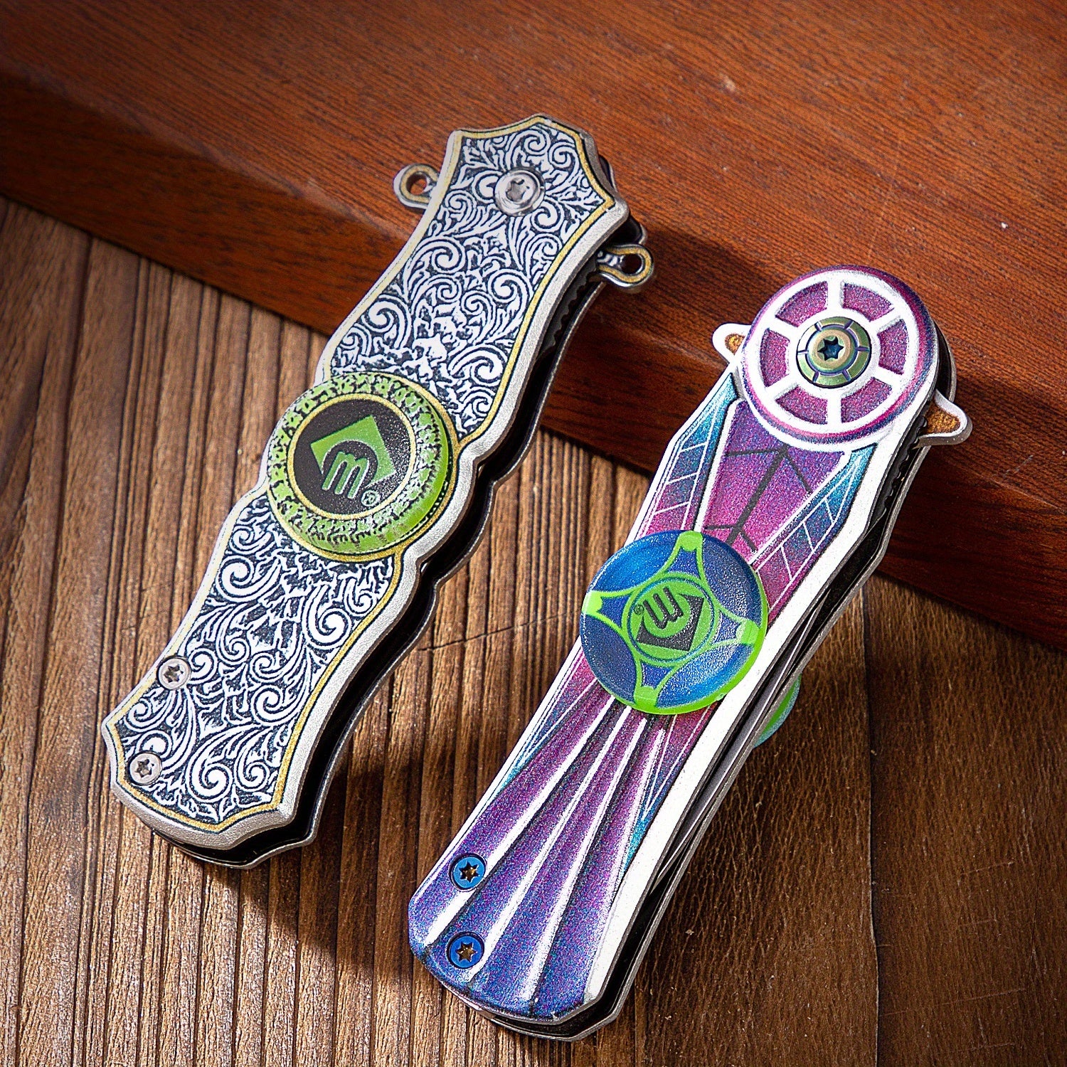 Vibrant Green Gyro Knife – Compact & Lightweight Blade for Precise Kitchen Slicing