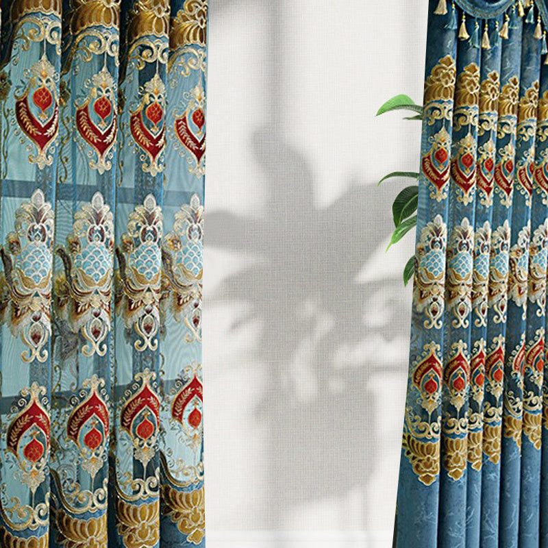 Modern European Hollow Embroidery Velvet Curtains – Thickened Blackout Panels, 2-Piece Set