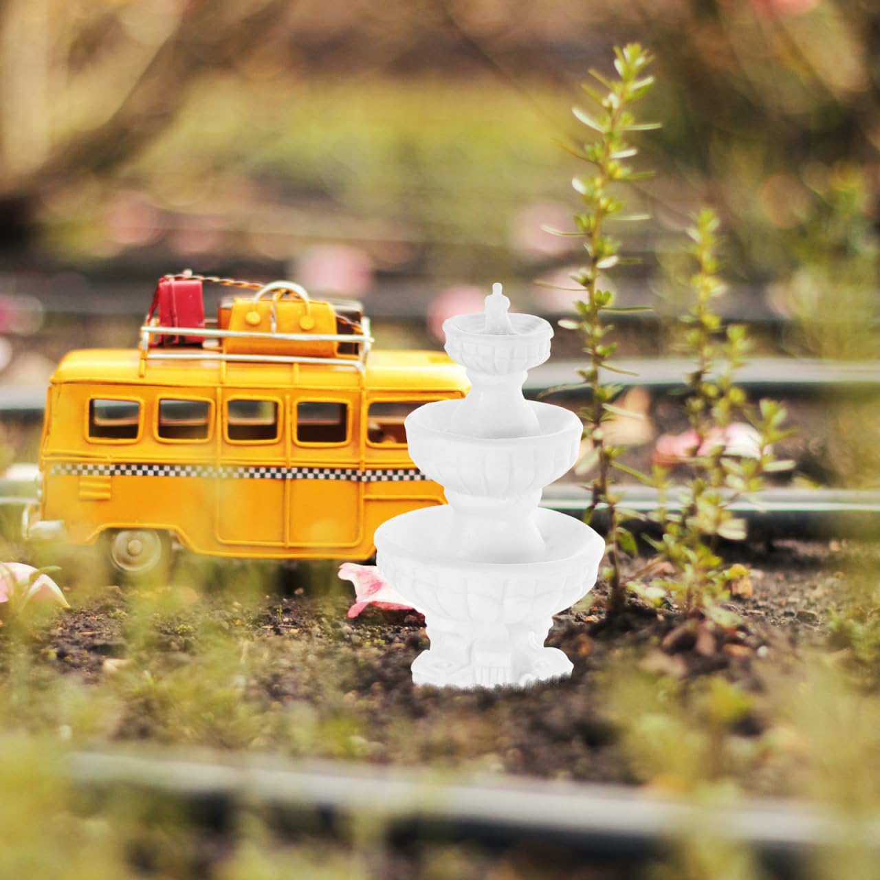 Miniature Micro Landscape Fountain Ornament – Plastic Dollhouse & Bonsai Decoration (White)