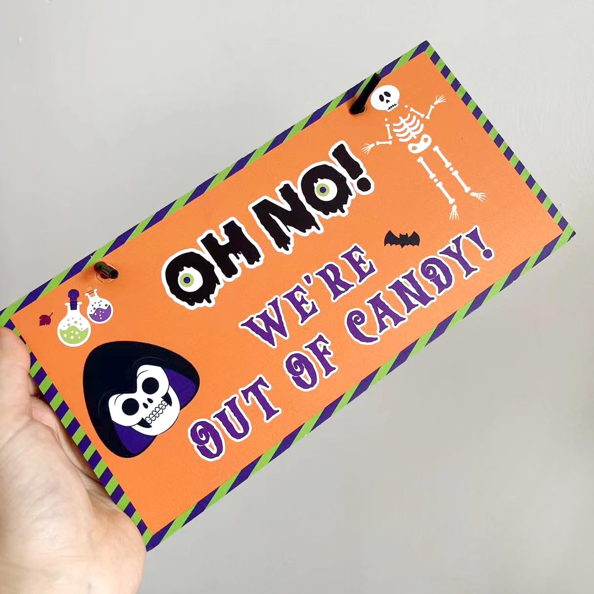 Reversible Trick or Treat Halloween Sign – Double-Sided Candy Bowl Door Hanger (10x5 Inch PVC)