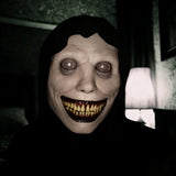 White Demon Grin Mask – 3D Latex Horror Face with Bloody Teeth & Demonic Eyes 💀😈