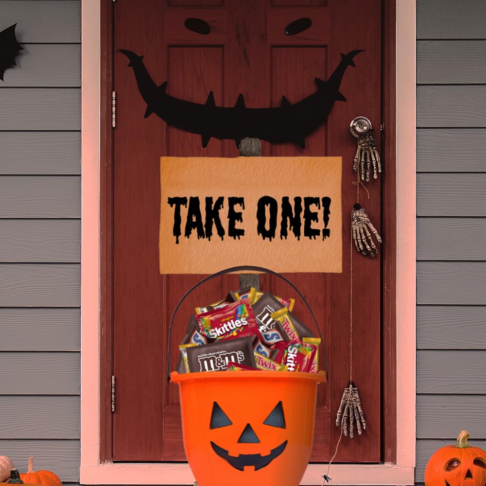 M&M’S, SNICKERS, SKITTLES & TWIX Halloween Variety Bag – 60 Count Fun Size Chocolate & Fruity Candy Mix (24 oz Bulk Bag)