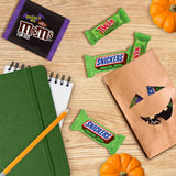 Ghoulish Green Halloween Candy Mix – 50PCS SNICKERS, TWIX & M&M’s Assorted Chocolates 🍫💚 Spooky Limited Edition