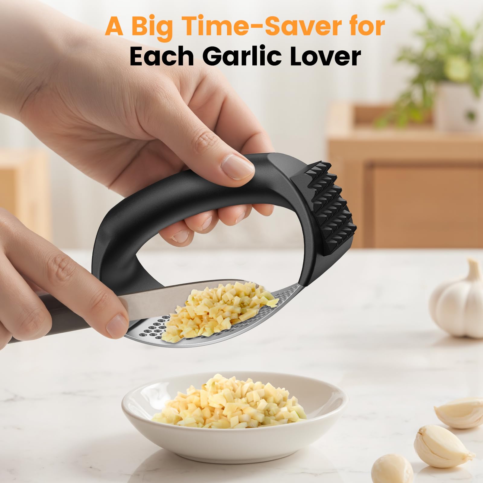 Stainless Steel Garlic Rocker Press – Ergonomic, Easy-Clean Manual Garlic Mincer