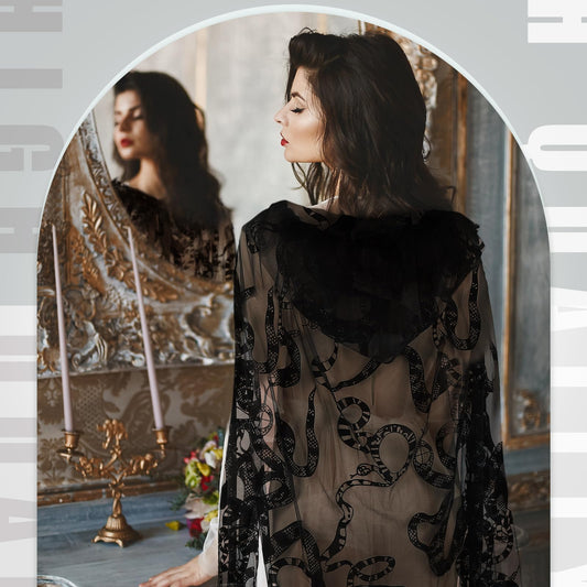 Black Snake Pattern Hooded Cloak – Gothic Lace Cape for Halloween & Cosplay