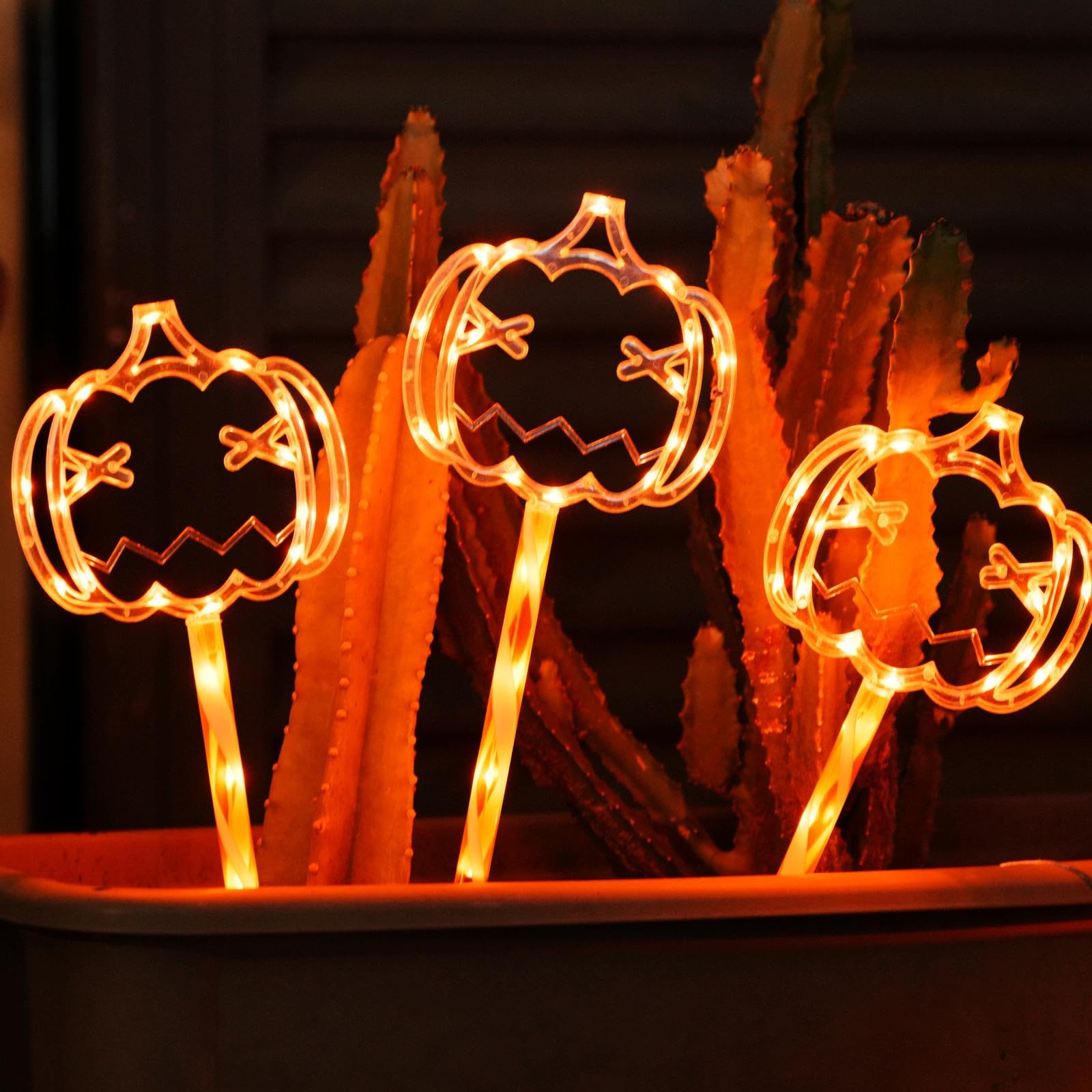 Jack-O’-Lantern Halloween Pathway Lights – 8.8ft Orange LED Pumpkin Stakes with Timer & 8 Lighting Modes (Battery Operated, Waterproof)