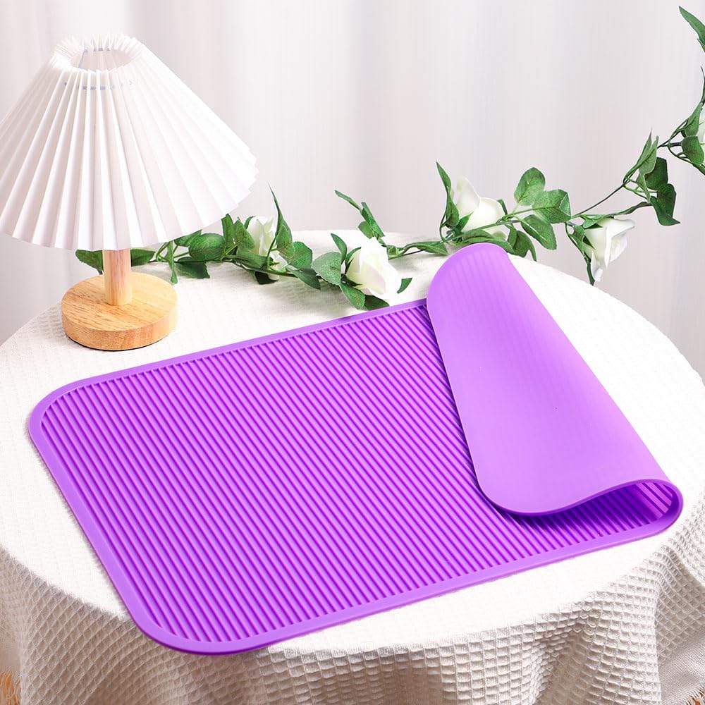 Non-Slip Pet Grooming Table Mat with Waterproof EVA Cushioning, Protective Surface Pad for Grooming, Bathing, Feeding, and Pet Care