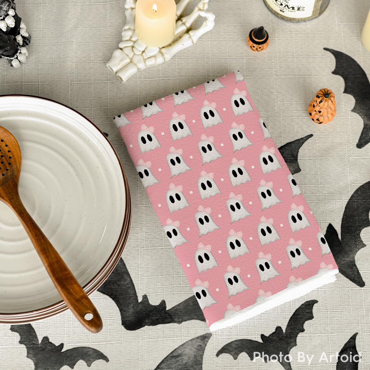 4PCS Pink Halloween Dish Towels – Soft, Absorbent & Durable Tea Towels for Festive Kitchen Decor (18x26 Inches)