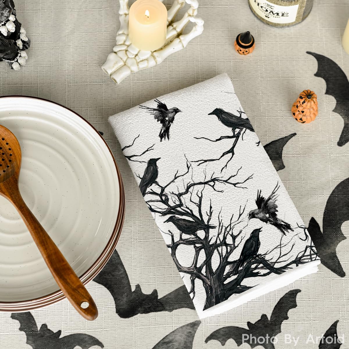 Black & White Halloween Kitchen Dish Towels – Set of 2 Stylish 18x26” Absorbent Tea Towels by Artoid Mode