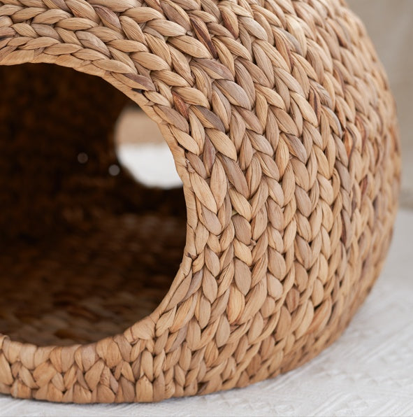 Weaving Rattan Circular Cat Bed – Handcrafted Round Pet Nest with Cushion, Breathable Design & Cozy Comfort