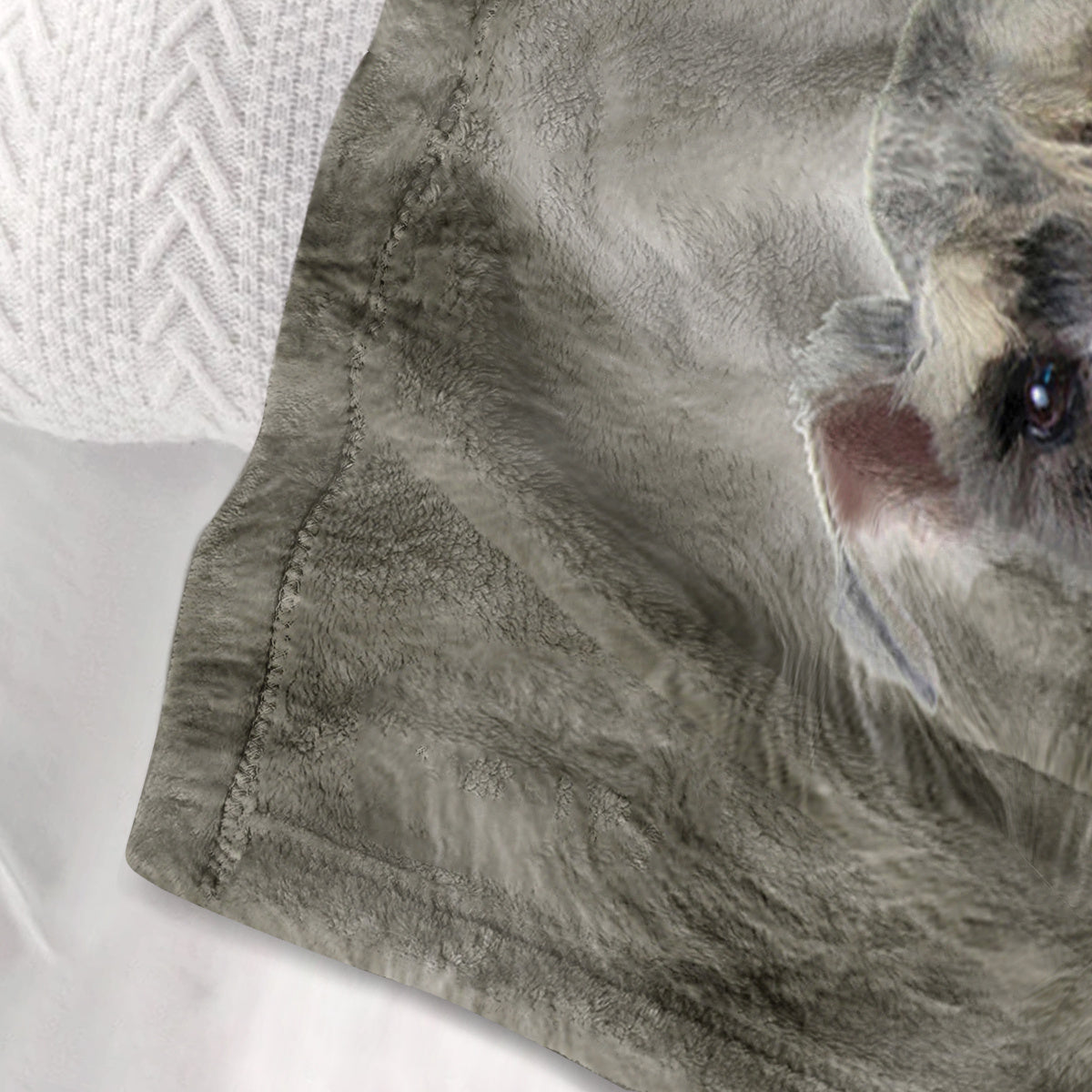 Schnauzer Flannel Blanket – Super-Soft Cozy Puppy Dog Throw for Couch, Bed & Office, 75 × 100 cm