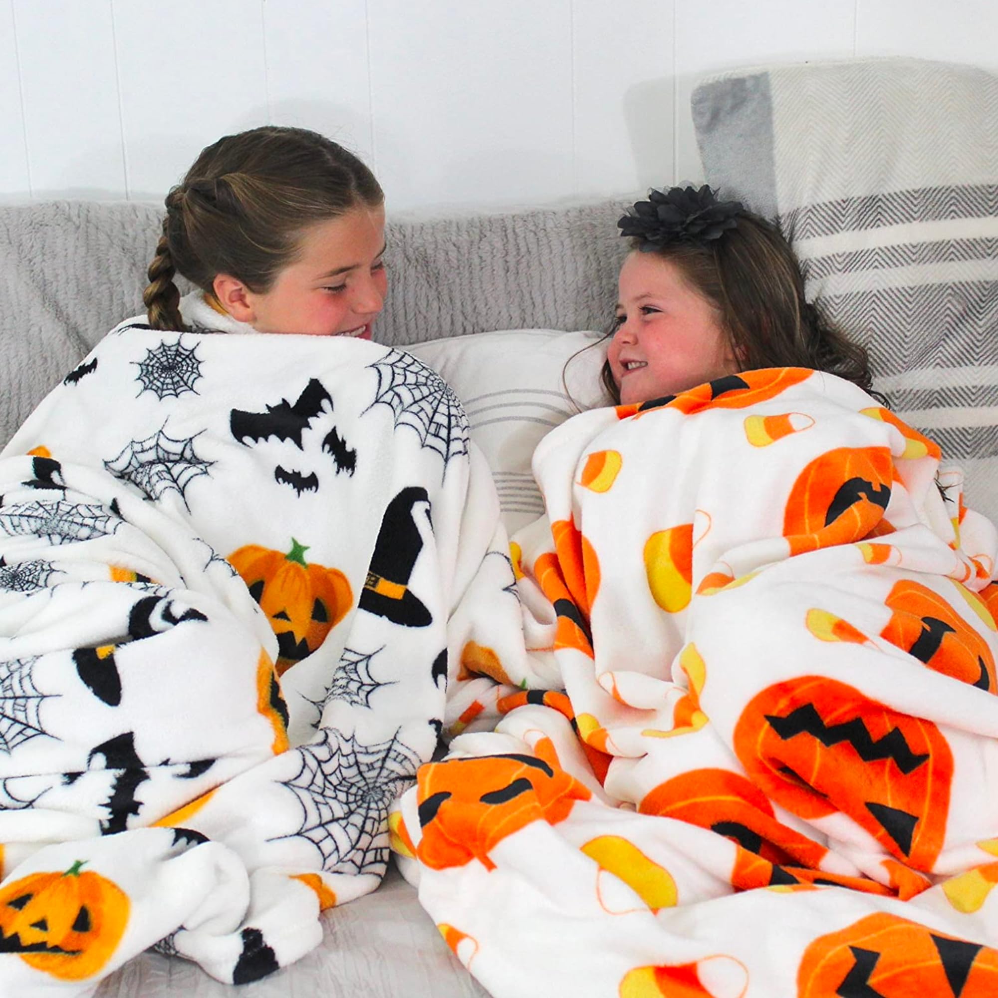 Halloween Velvet Fleece Throw Blanket – Jack O’ Lantern & Candy Corn Pattern (50x70”, White Yellow Orange)
