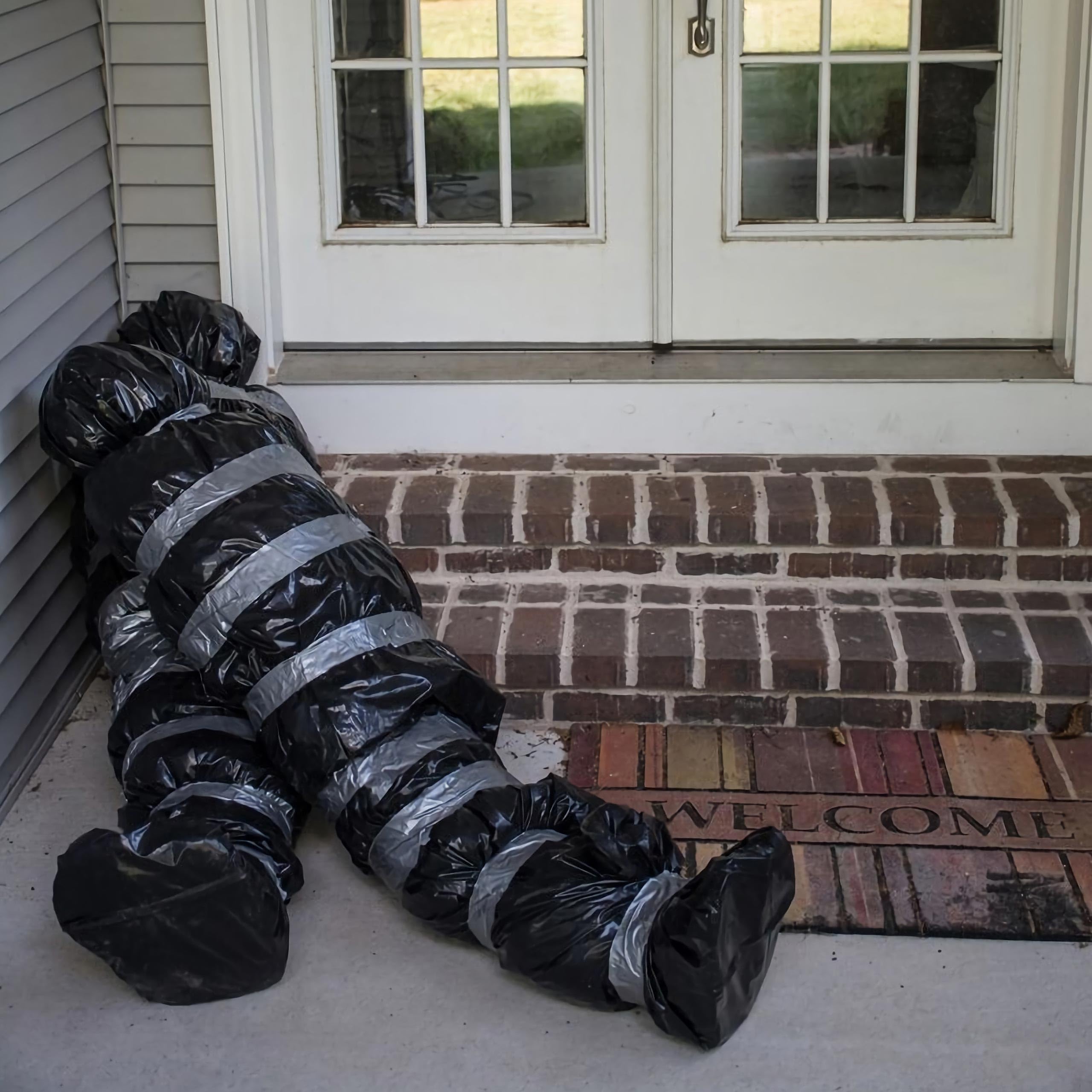 Silver & Black Metal Halloween Candle Holder – Gothic Tabletop Lantern for Spooky Home Decor (JUTU-CD)