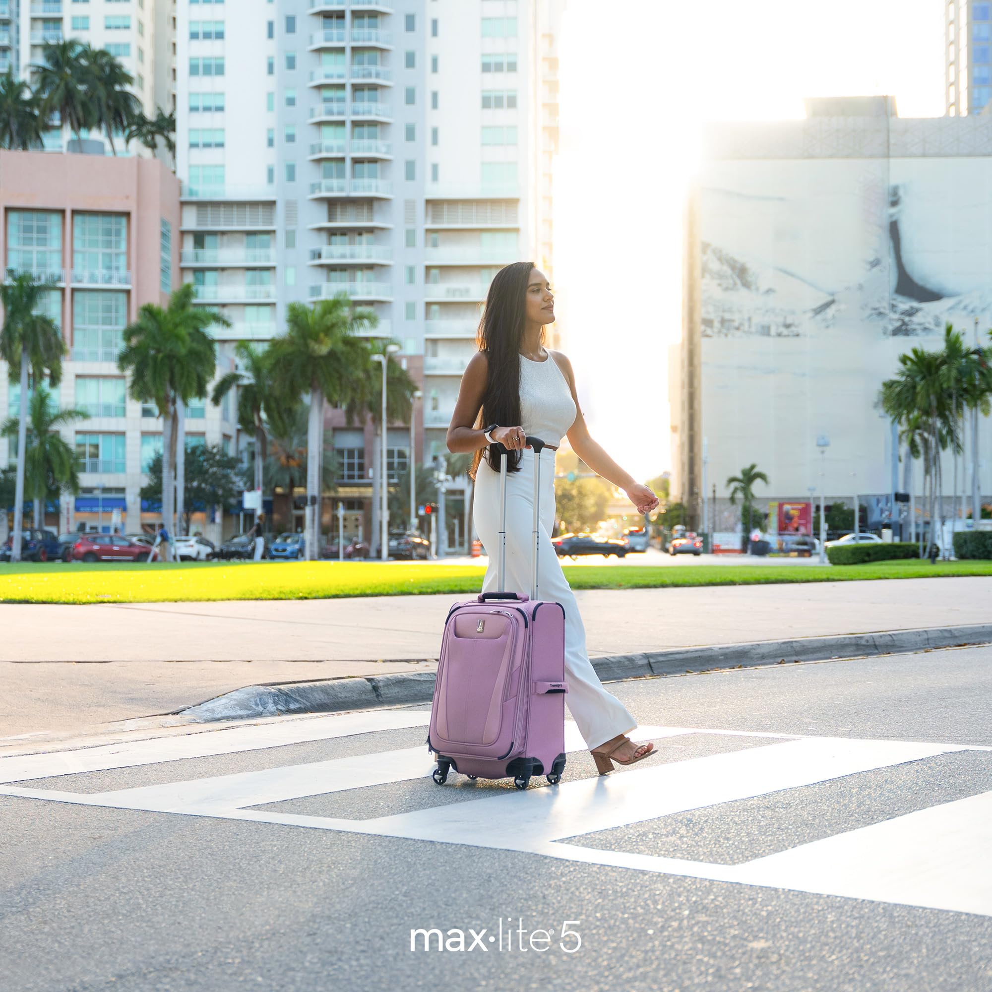 Travelpro Maxlite 5 Softside Expandable Carry-On Luggage 21”, Ultra-Lightweight Spinner Suitcase with 4 Wheels (Black)