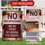 Vintage “No Trespassing” Metal Halloween Sign – Rust-Proof Red & White Scary Wall Decor for Indoors & Outdoors