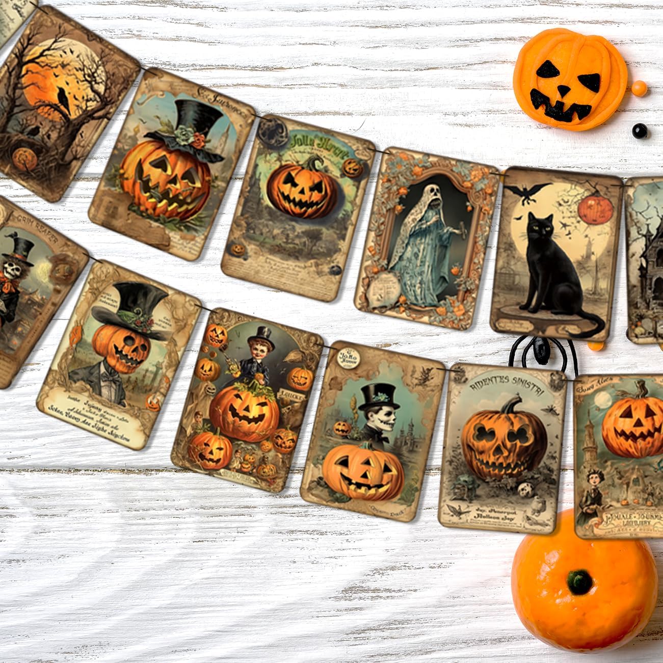 Vintage Halloween Banner – 20-Card Multicolor Garland with Retro Pumpkins, Cats & Skeleton Designs