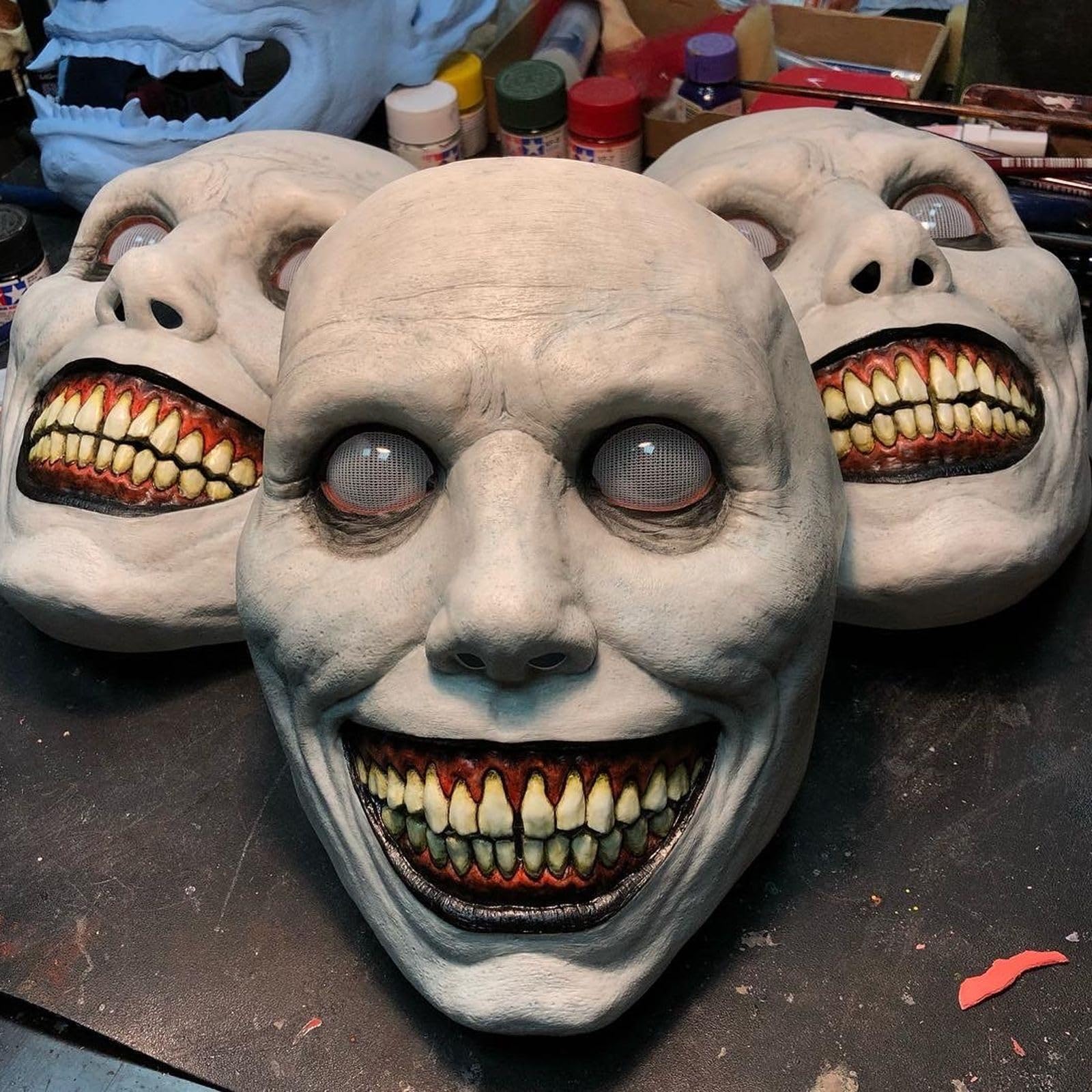White Demon Grin Mask – 3D Latex Horror Face with Bloody Teeth & Demonic Eyes 💀😈