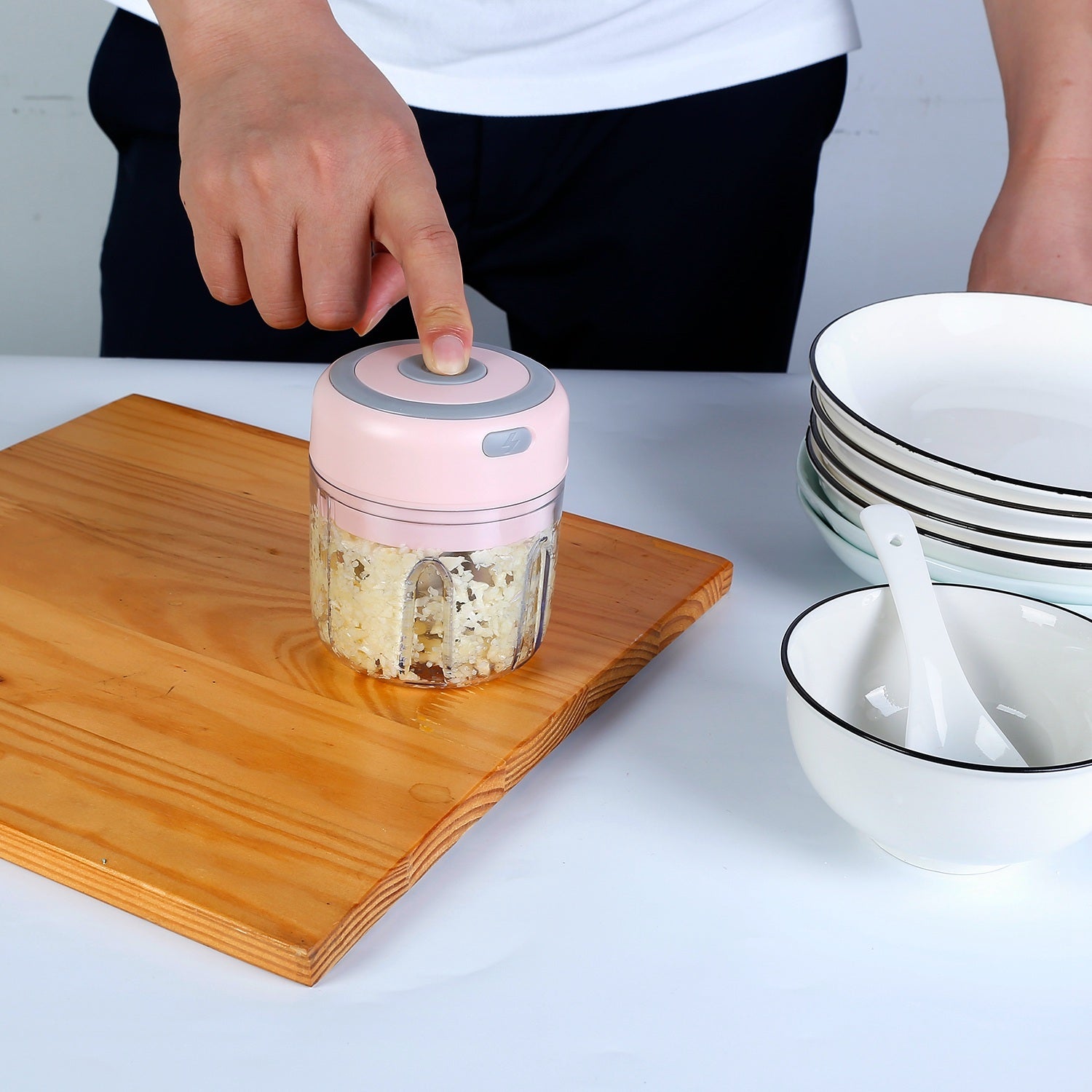 Mini Electric Garlic Chopper – 8.45 oz Cordless Food Chopper with USB Recharge & Stainless Steel Blades