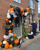 Halloween Balloon Arch Garland Kit – 144pcs Black & Orange Balloons with Polka Dots, Eyes & Confetti for Party Decoration