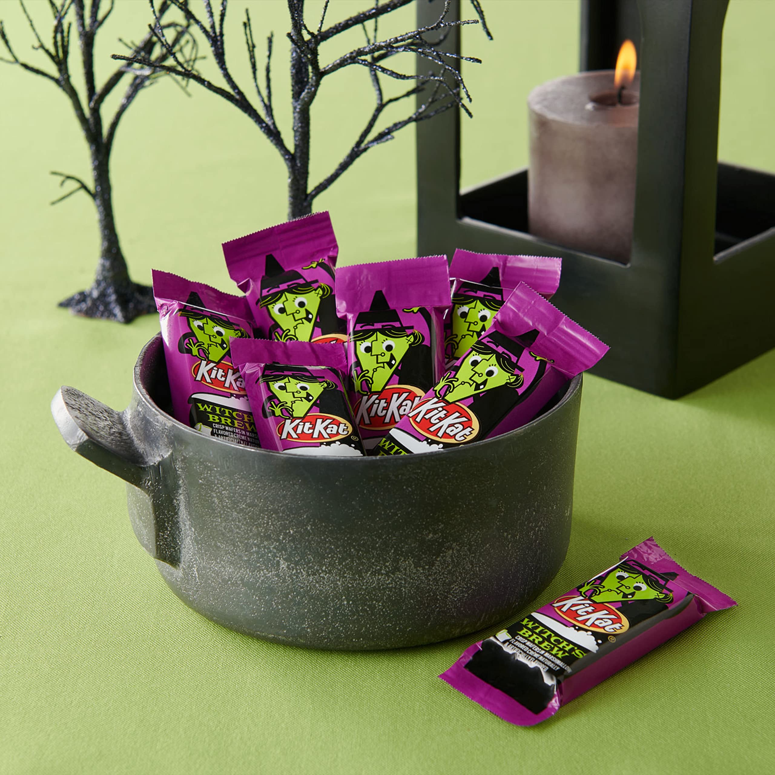 KIT KAT Witch’s Brew Marshmallow-Flavored Snack Size Candy Bars – 9.8 oz Bag