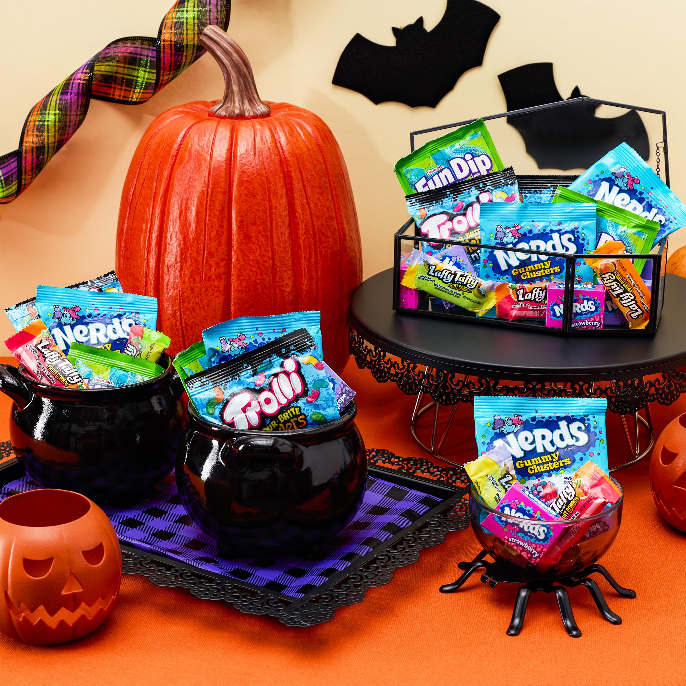 Halloween Candy Variety Pack – 45 Count Assorted Favorites (NERDS, Fun Dip, Trolli, Laffy Taffy & More) – Individually Wrapped Treats