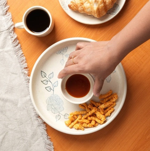 Handcrafted Ceramic Chip & Dip Bowl – Elegant Snack Serving Dish with Dip Compartment