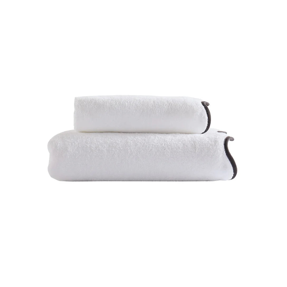 Scalloped Edge Cotton Bath Towels – Soft, Quick-Drying & Absorbent Towel Set