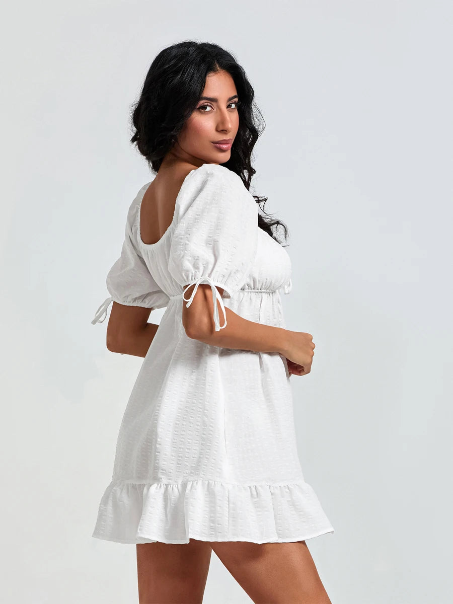 Maternity Plaid Dress – Short Pregnancy Outfit with Puff Sleeves, Sweetheart Neckline, Ruffled Hem & Loose Fit Design