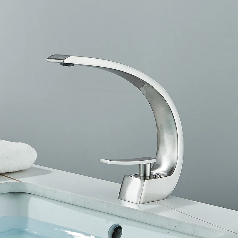 Luxury Brass Deck-Mounted Matte Black Basin Faucet – Single-Hole Mixer Tap Hot & Cold