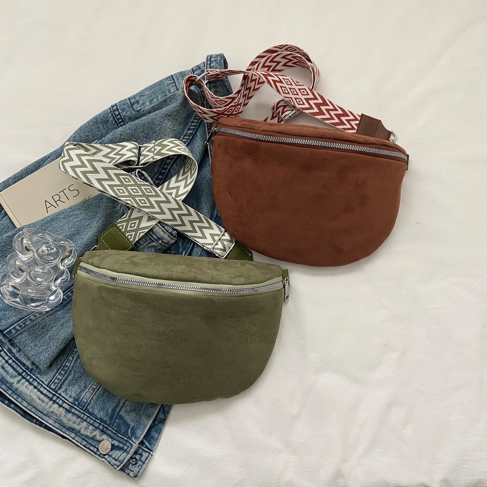 Women’s Casual Half-Moon Sling Bag – Solid Color Crossbody Chest Bag with Adjustable Wide Strap for Travel & Shopping