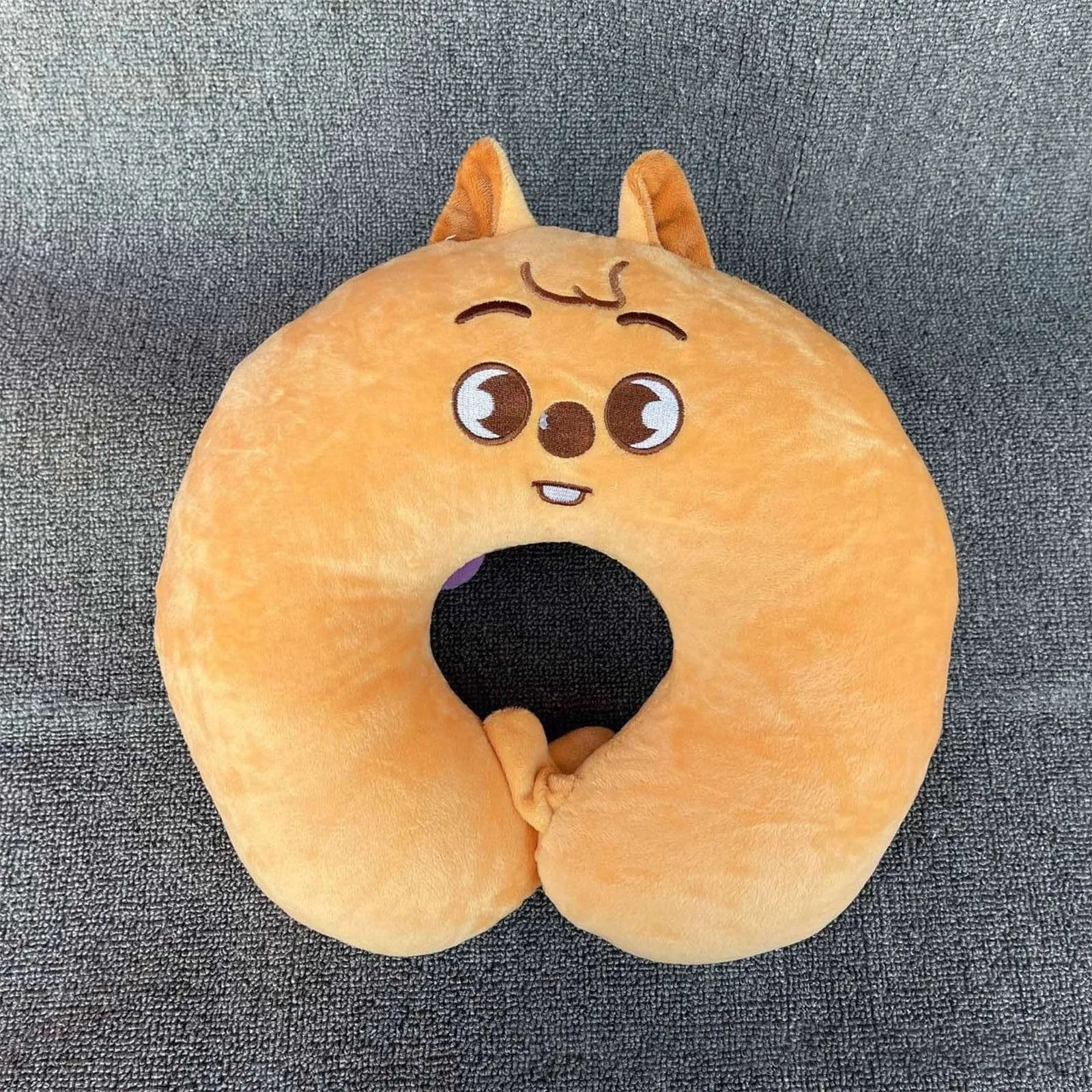 “ 7-color soft plush U-shaped neck pillow – cute & cozy travel cushion for children and adults, office & sleep support ”
