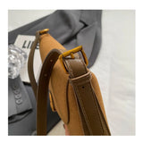 2025 New Retro Fashion Women’s Saddle Bag – Simple Crossbody & Shoulder Bag for Daily Travel 👜✨