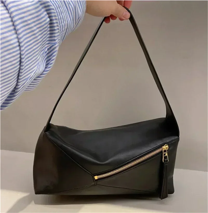 Women’s Luxury Geometric Puzzle Hobo Bag – Soft Under-Arm Purse Size 29 cm × 12 cm