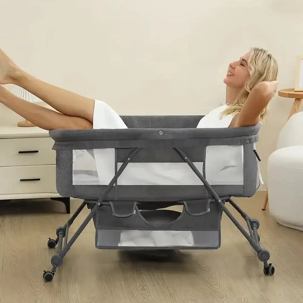 Sejoy 3-in-1 Rocking Crib Baby Bassinet & Newborn Beside-Sleeper – Convertible Infant Sleeping Bed