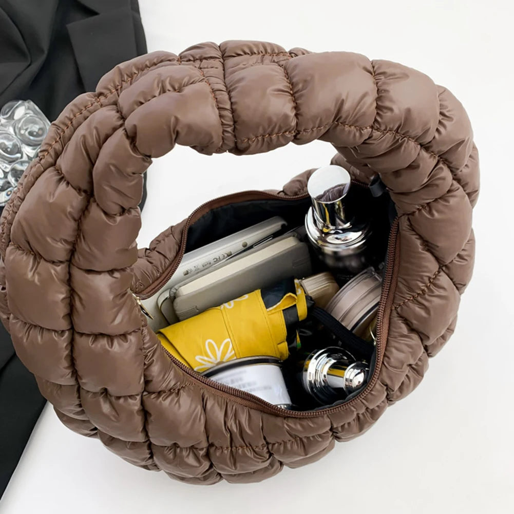 https://www.pulingo.com/products/quilted-embroidered-thread-womens-bag-pleated-cloud-mini-handbags-down-padded-lightweight-clutch-bag-cotton-small-shoulder-bags?utm_source=copyToPasteBoard&utm_medium=product-links&utm_content=web