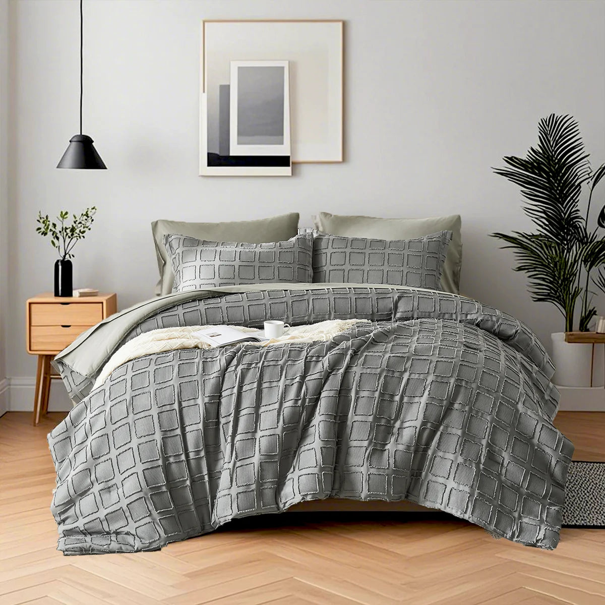 Solid Color Floral Comforter Set – Lightweight & Breathable Microfiber Bedding (Queen / All-Season / Machine Washable)