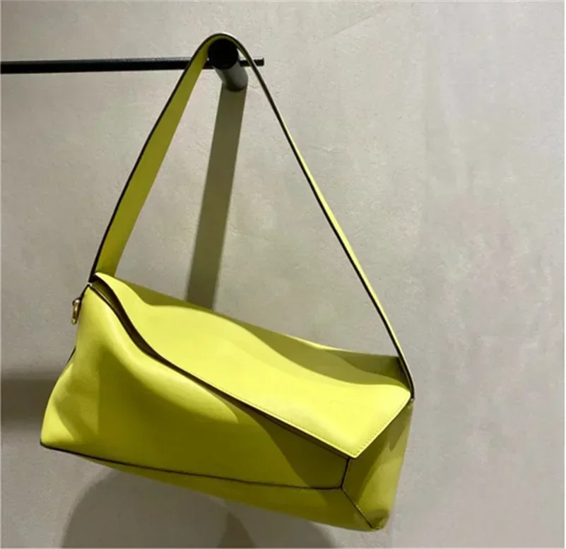 Women’s Luxury Geometric Puzzle Hobo Bag – Soft Under-Arm Purse Size 29 cm × 12 cm