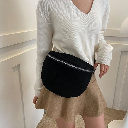 Women’s Casual Half-Moon Sling Bag – Solid Color Crossbody Chest Bag with Adjustable Wide Strap for Travel & Shopping