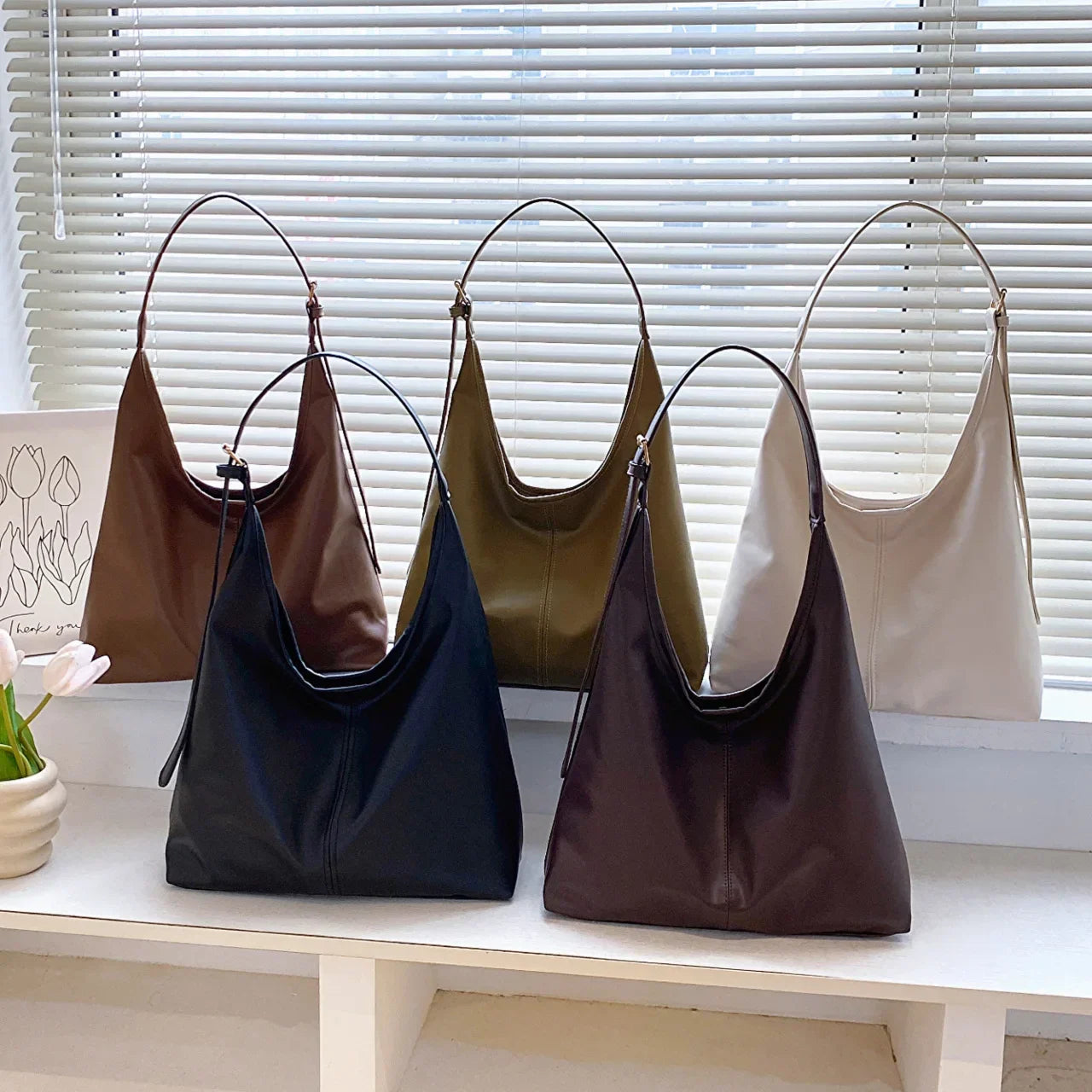 Women’s retro simple tote bag – large-capacity shoulder handbag, versatile casual shopping & work bag with minimalist design