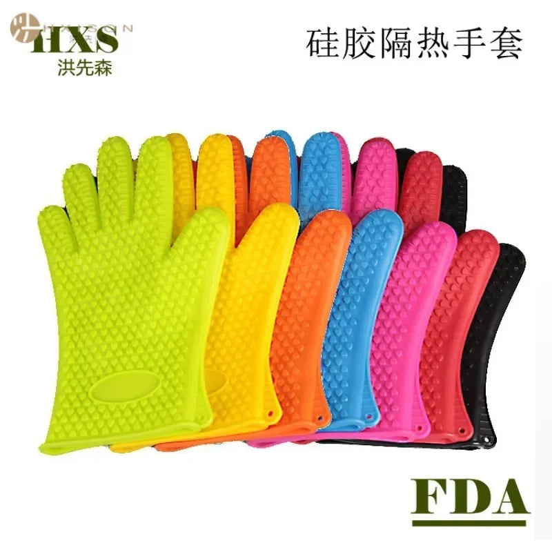 Pet Grooming Silicone Glove Mitt – Bath & Hair Removal Glove for Cats and Dogs, Gentle Washing & Grooming Tool