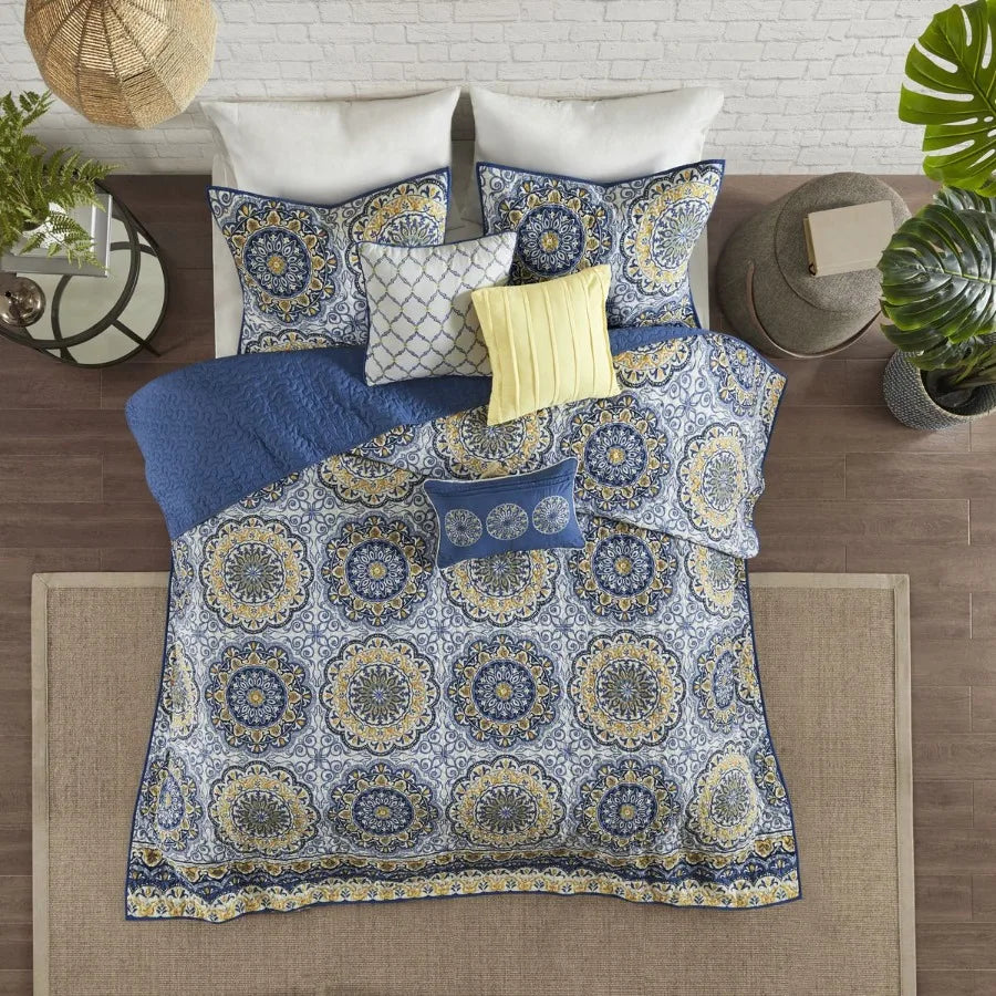 6-Piece Reversible Quilt Set with Throw Pillows – Blue King/Cal King | Elegant Soft Bedding Ensemble for Modern Bedrooms