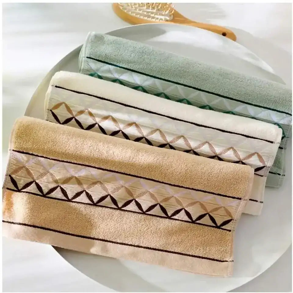 4-Pack 100 % Cotton Hand Towels – Super Soft High-Absorbent Face & Hand Set