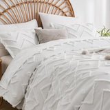 Tufted Boho Comforter Set – Farmhouse Shabby Chic Embroidered Jacquard Bedding (Queen/King)