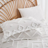 Tufted Boho Comforter Set – Farmhouse Shabby Chic Embroidered Jacquard Bedding (Queen/King)