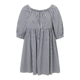 Maternity Floral Print Dress – Casual Pregnancy Outfit with Ruffle Sleeves, V-Neckline & Loose Fit for Women