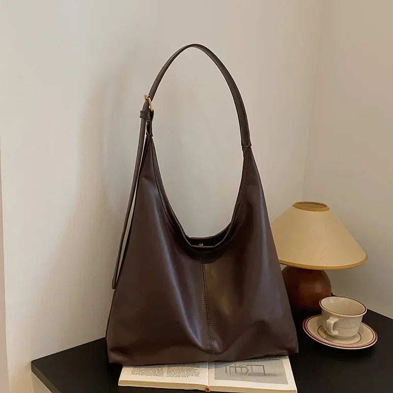 Women’s retro simple tote bag – large-capacity shoulder handbag, versatile casual shopping & work bag with minimalist design